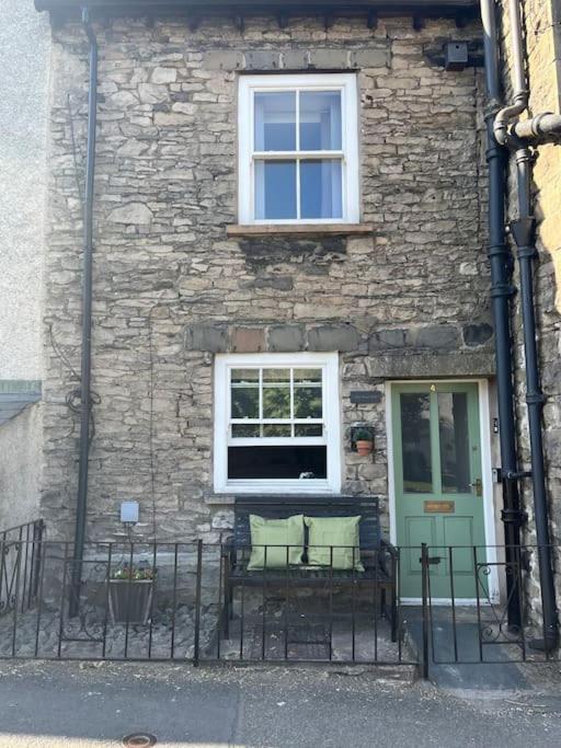 Wee Toad Hole Heart Of Kendal - Cottage Sleeps 4-6 - Dogs Welcome Luaran gambar